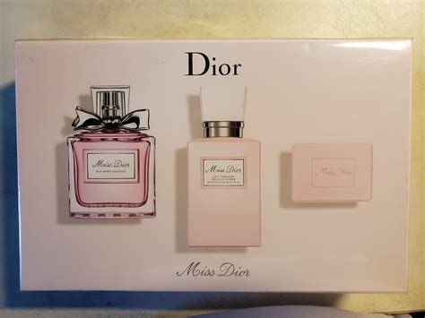 miss dior 3 piece gift set|Miss Dior gift sets boots.